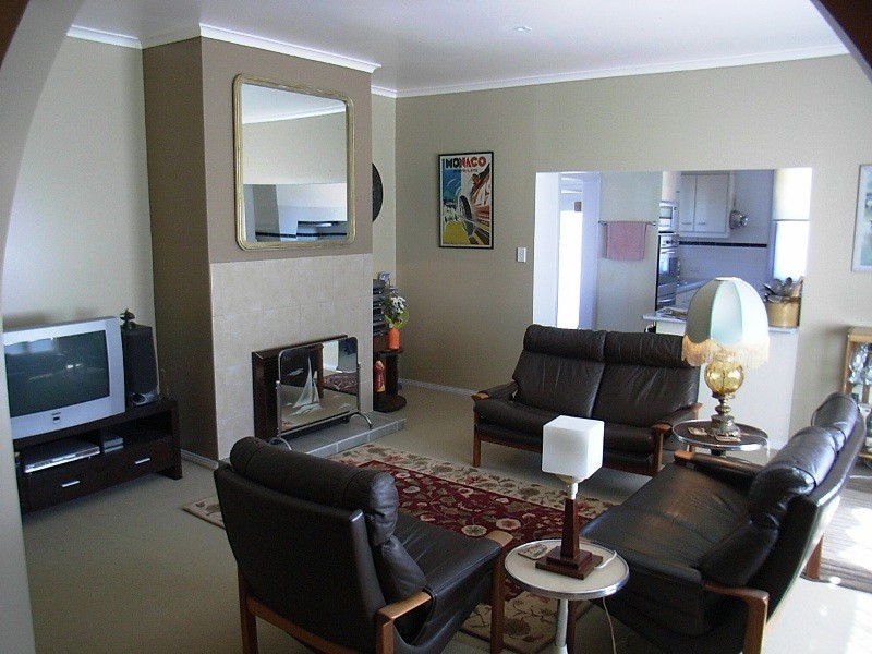 15 Queen Street, Campbell Town TAS 7210