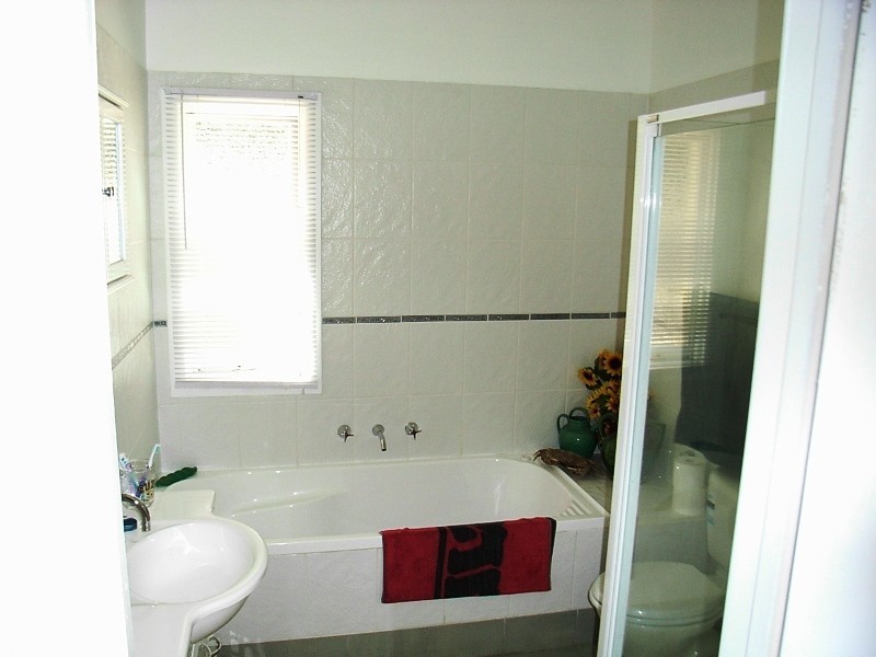 15 Queen Street, Campbell Town TAS 7210
