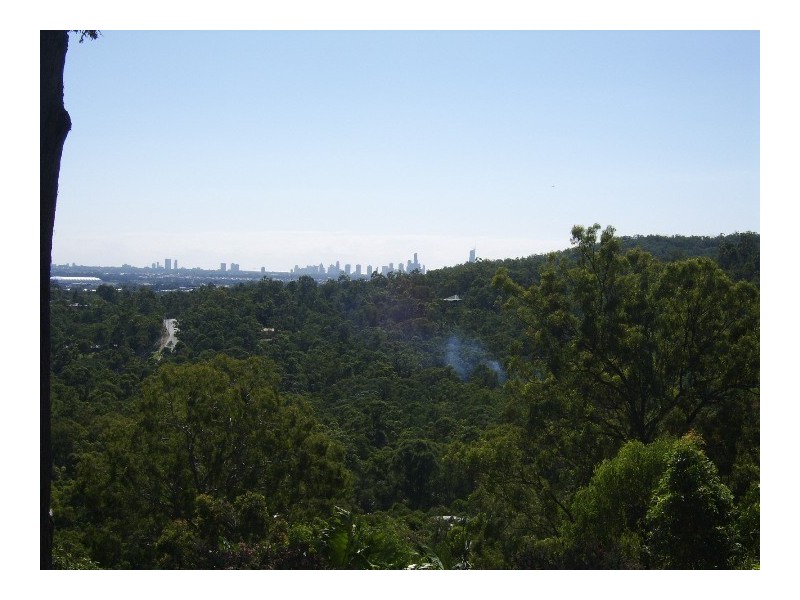 10 Roxby Court, Bonogin QLD 4213