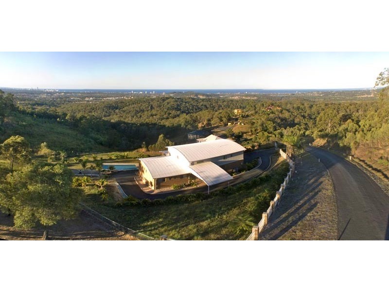 328 Chesterfield Drive, Bonogin QLD 4213