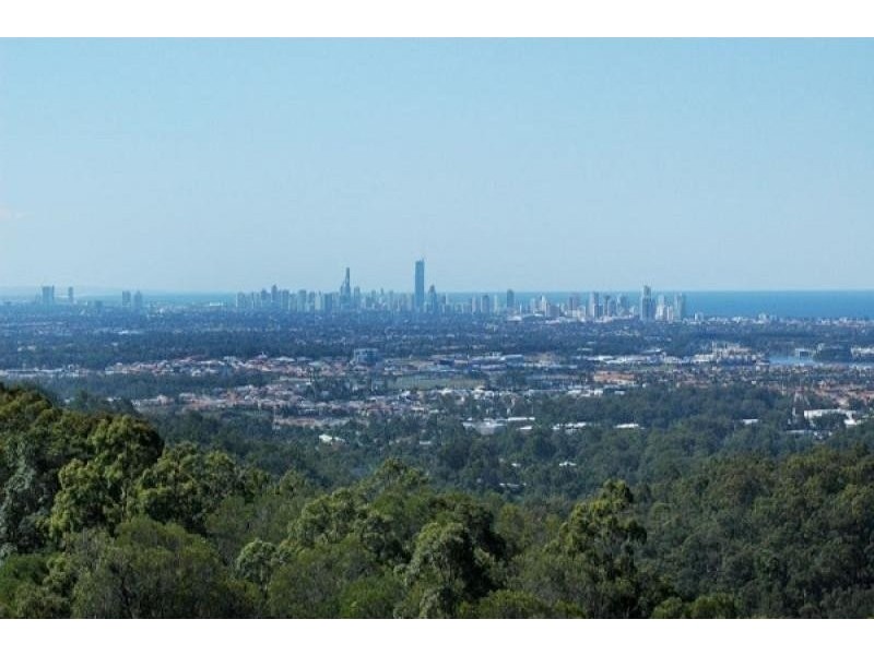 336 Chesterfield Drive, Bonogin QLD 4213