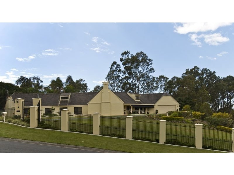7 Grosvenor Court, Worongary QLD 4213