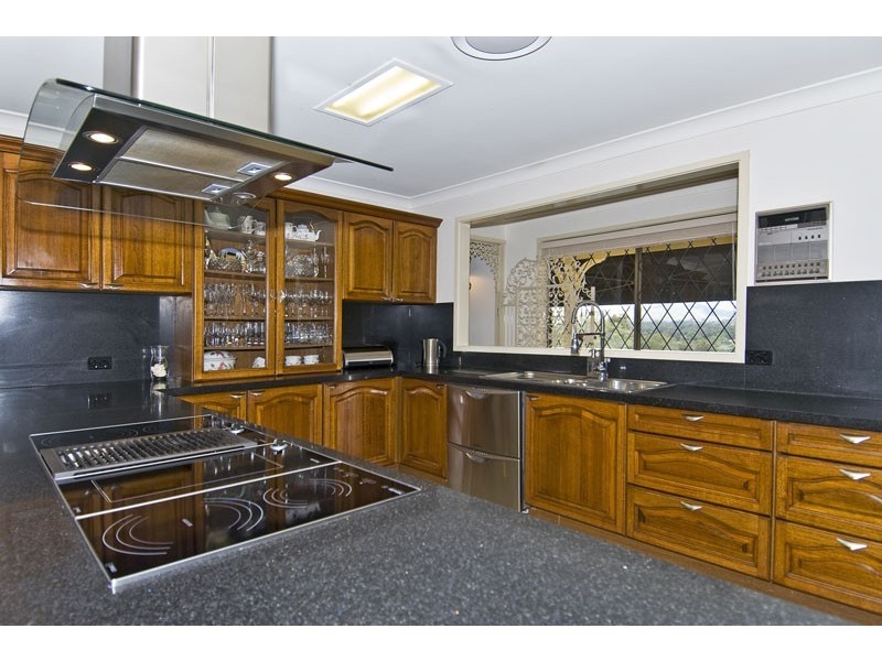 7 Grosvenor Court, Worongary QLD 4213