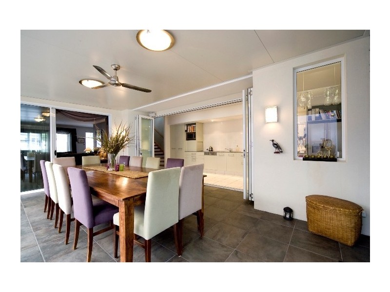 16 Lader Terrace, Varsity Lakes QLD 4227