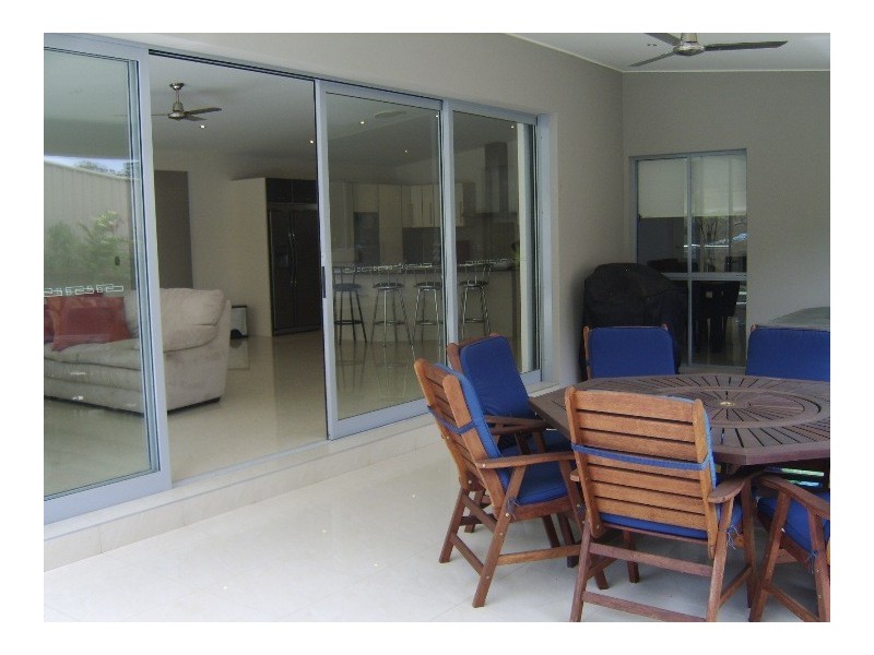 17 Caprice Street, Bonogin QLD 4213