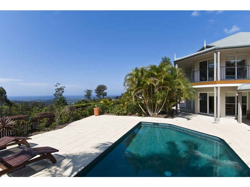 22 Brackenfield Court, Bonogin QLD 4213