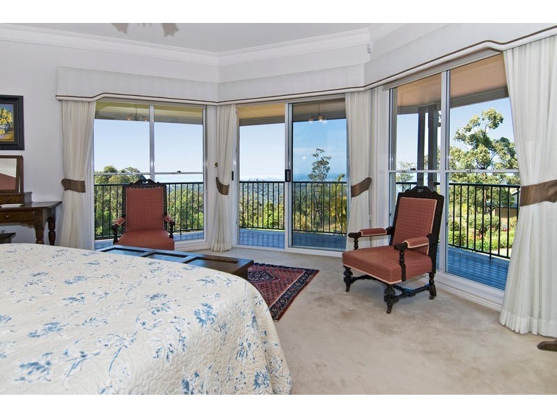22 Brackenfield Court, Bonogin QLD 4213