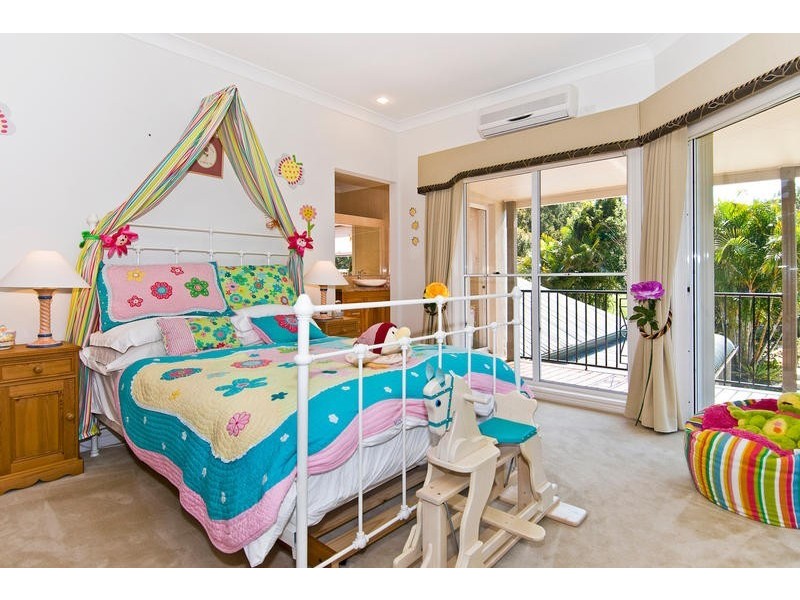 22 Brackenfield Court, Bonogin QLD 4213