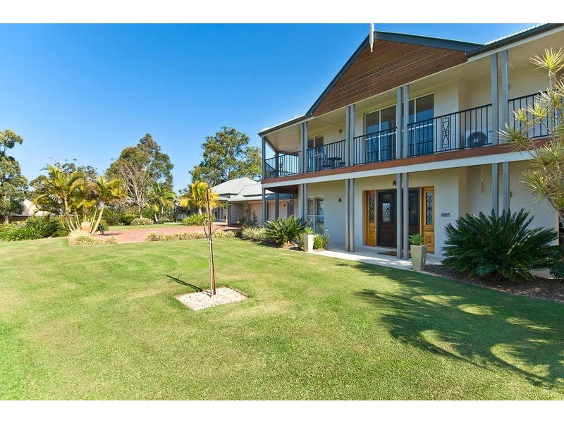 22 Brackenfield Court, Bonogin QLD 4213