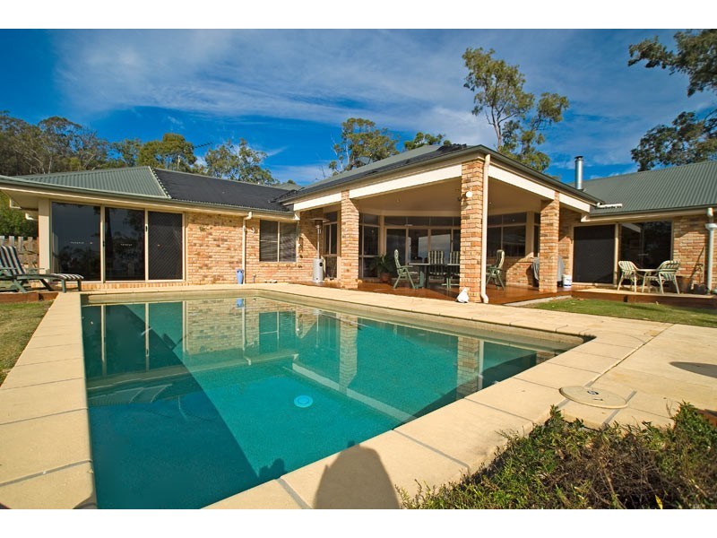 10 Roxby Court, Bonogin QLD 4213