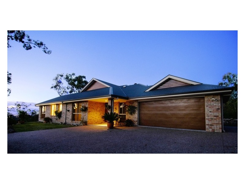 10 Roxby Court, Bonogin QLD 4213