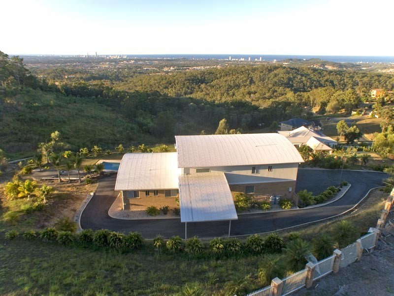 328 Chesterfield Drive, Bonogin QLD 4213