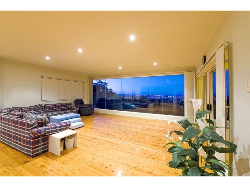 328 Chesterfield Drive, Bonogin QLD 4213