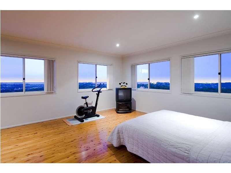 328 Chesterfield Drive, Bonogin QLD 4213