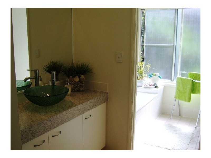 14 Bedford Crescent, Mudgeeraba QLD 4213