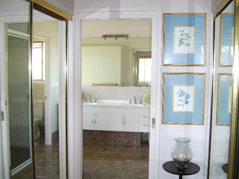 61 Wallaby Drive, Mudgeeraba QLD 4213