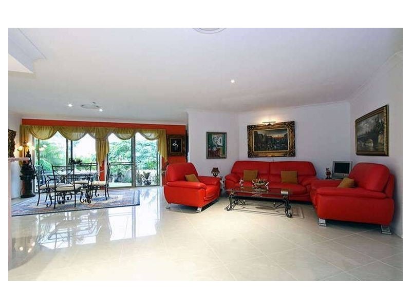 11 Kambalda Court, Worongary QLD 4213