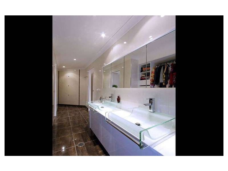 11 Kambalda Court, Worongary QLD 4213