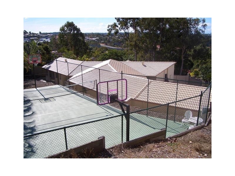 11 Kambalda Court, Worongary QLD 4213