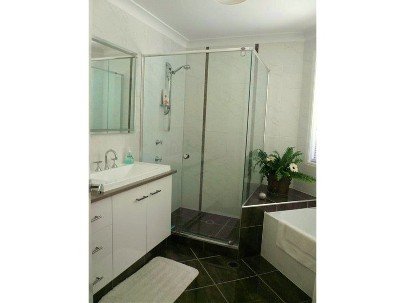 11 Kambalda Court, Worongary QLD 4213