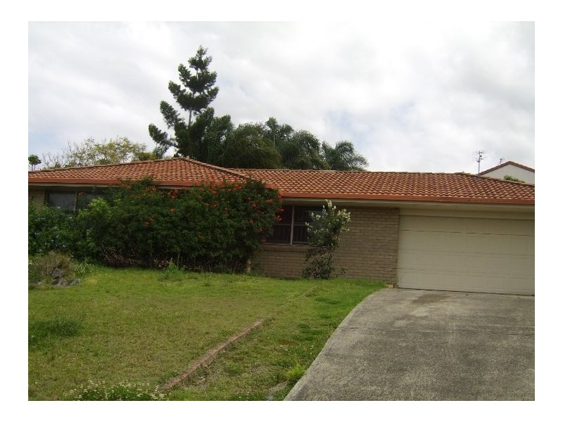 6 Golf View Terrace, Robina QLD 4226