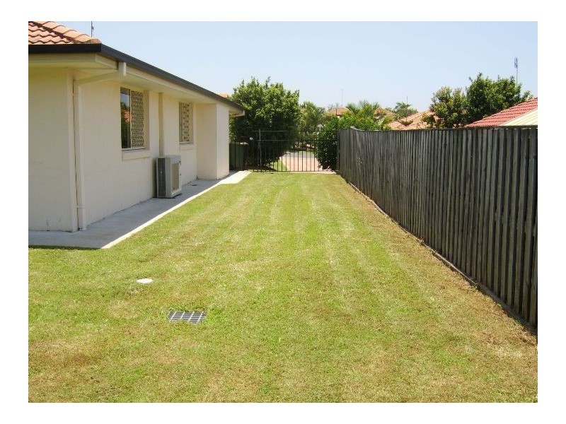 20 Langport Parade, Mudgeeraba QLD 4213