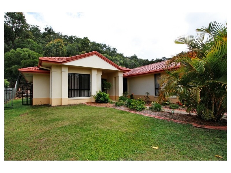 16 Bedford Crescent, Mudgeeraba QLD 4213