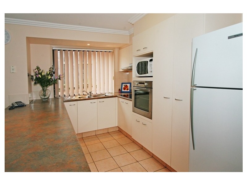 16 Bedford Crescent, Mudgeeraba QLD 4213