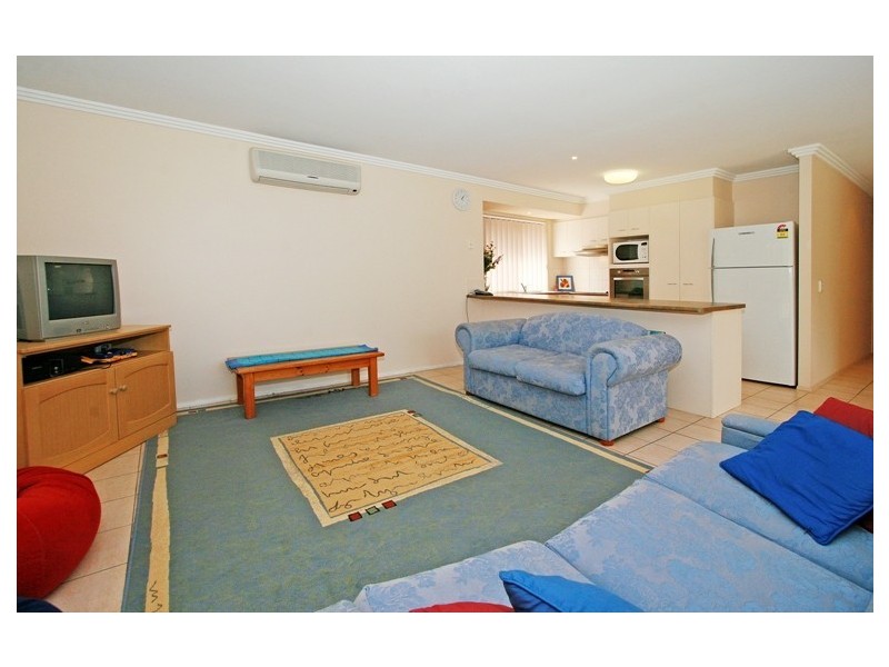 16 Bedford Crescent, Mudgeeraba QLD 4213