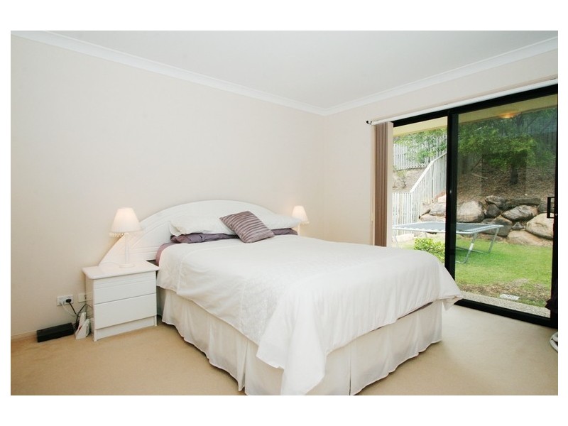 16 Bedford Crescent, Mudgeeraba QLD 4213