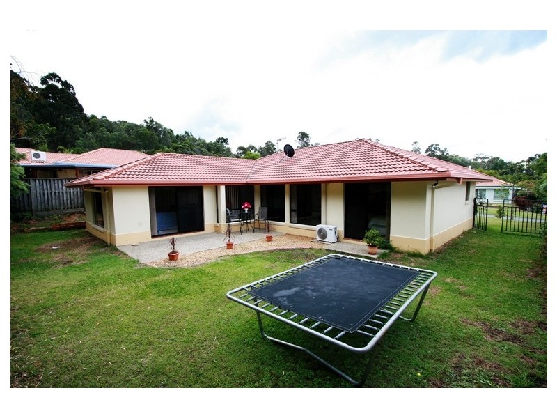 16 Bedford Crescent, Mudgeeraba QLD 4213