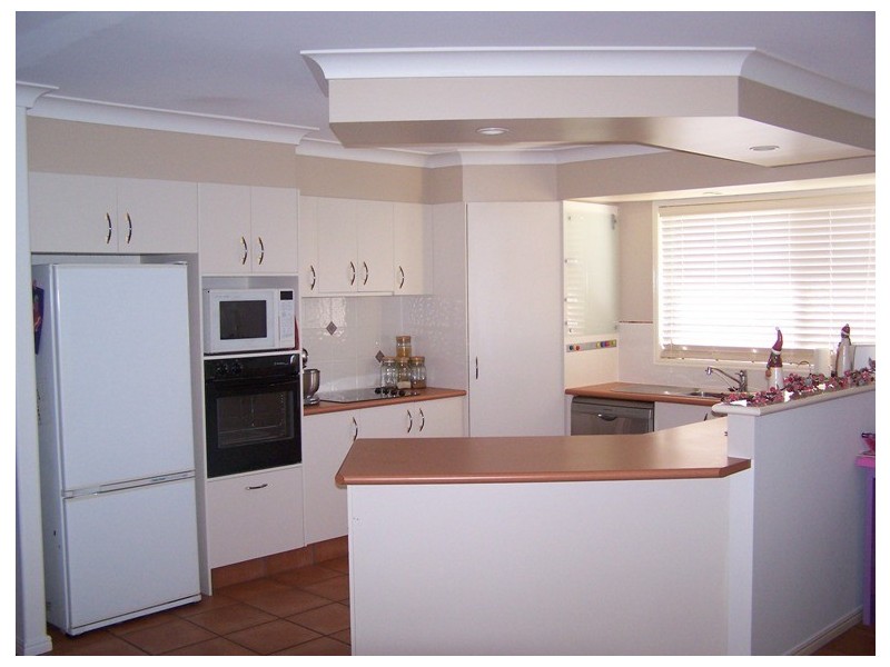 10 Sharscay Close, Burleigh Heads QLD 4220