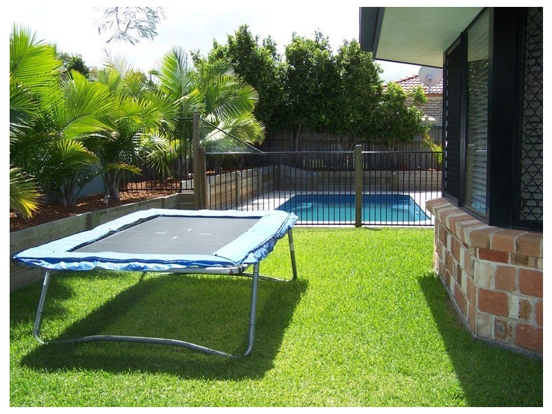 10 Sharscay Close, Burleigh Heads QLD 4220