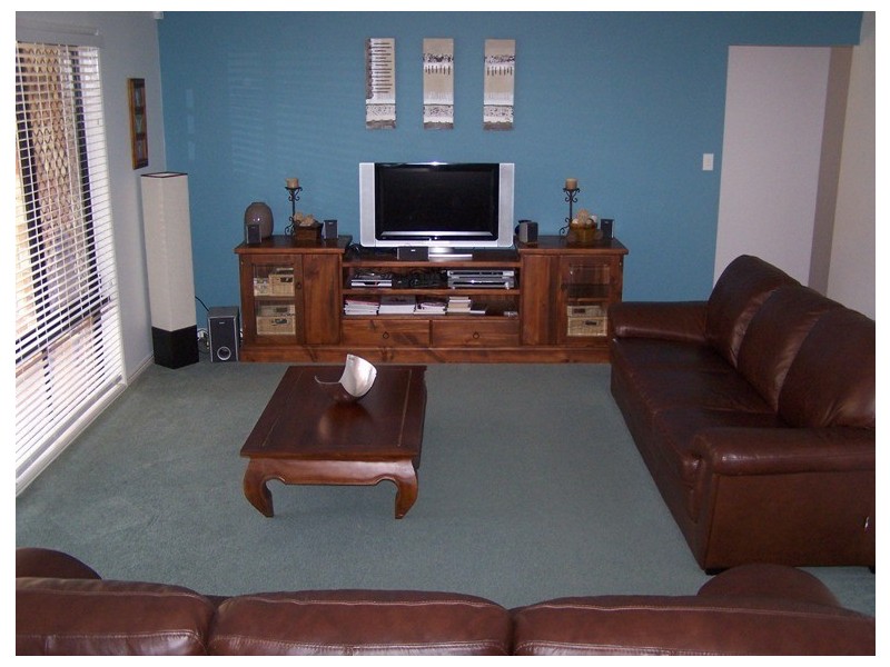 10 Sharscay Close, Burleigh Heads QLD 4220