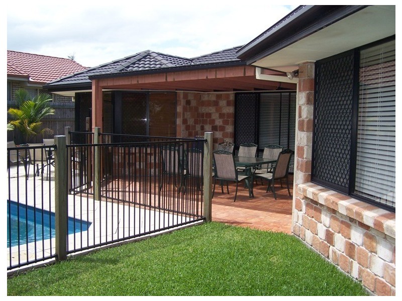 10 Sharscay Close, Burleigh Heads QLD 4220