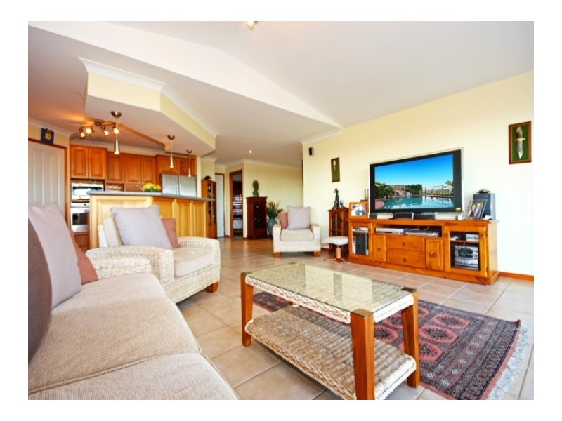 124 Strawberry Road, Bonogin QLD 4213