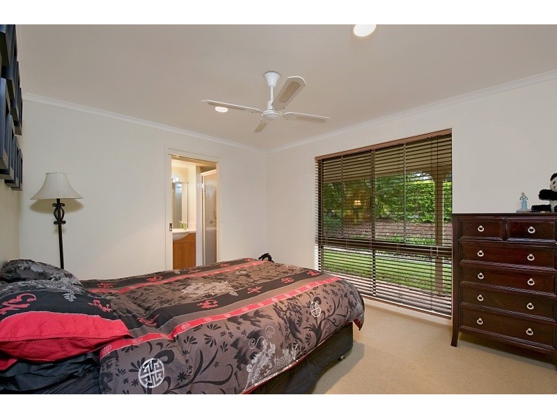 2 Bertana Drive, Mudgeeraba QLD 4213