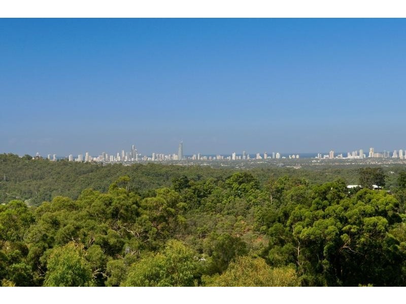 13 Seascape Court, Tallai QLD 4213