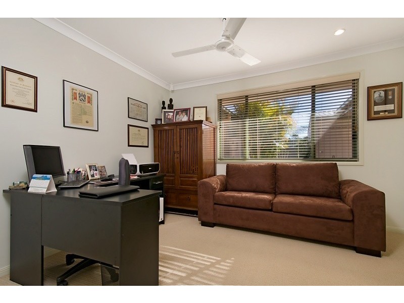 17 Nathanvale Drive, Mount Nathan QLD 4211