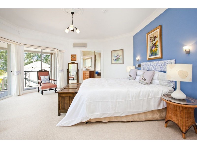 22 Brackenfield Court, Bonogin QLD 4213
