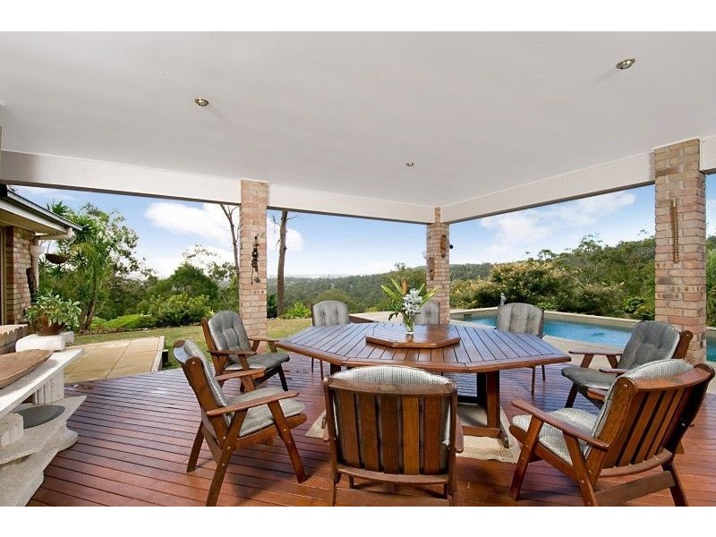 10 Roxby Court, Bonogin QLD 4213