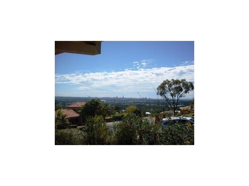 136 Strawberry Road, Bonogin QLD 4213