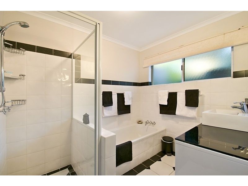 4 Leisure Lane, Worongary QLD 4213