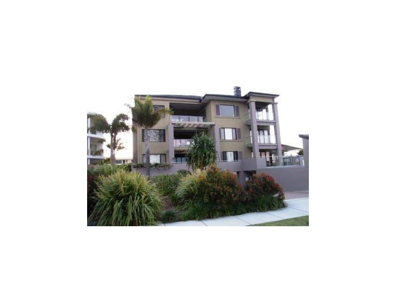 11/36 Oatland Esplanade, Runaway Bay QLD 4216