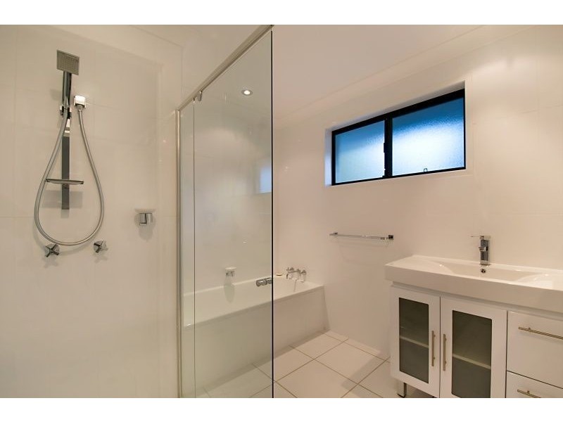 33 Bertana Drive, Mudgeeraba QLD 4213