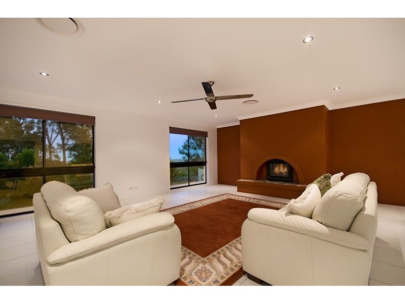 33 Bertana Drive, Mudgeeraba QLD 4213