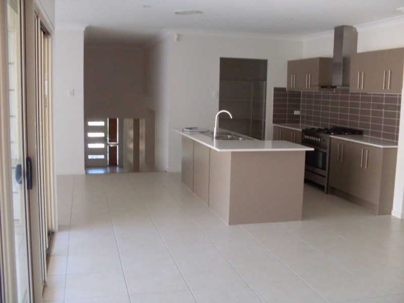 34 Wyangan Valley Way, Mudgeeraba QLD 4213
