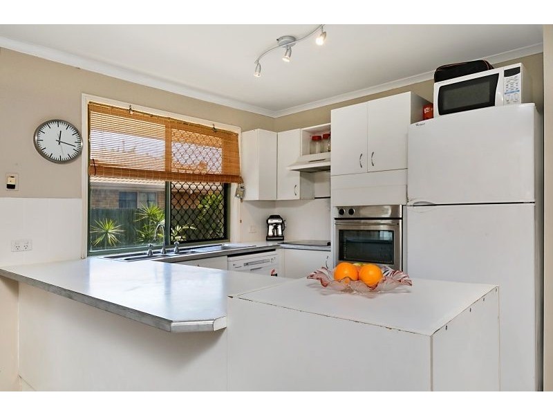 60 Cumberland Drive, Varsity Lakes QLD 4227