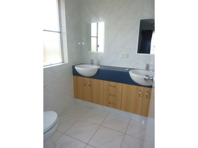 14/18 Parker Street, Labrador QLD 4215