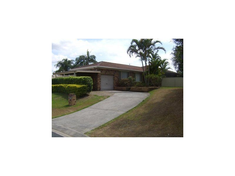 4 Avonbury Court, Carrara QLD 4211